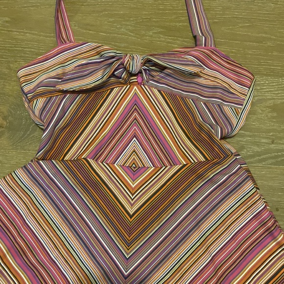 NWOT Trina Turk Retro Pinup Striped Chevron Cutout Halter Pink Purple Dress 6 S - Picture 4 of 5